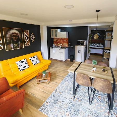 Confortable Apartamento A 20 Mt Del Parque Principal Саленто Экстерьер фото